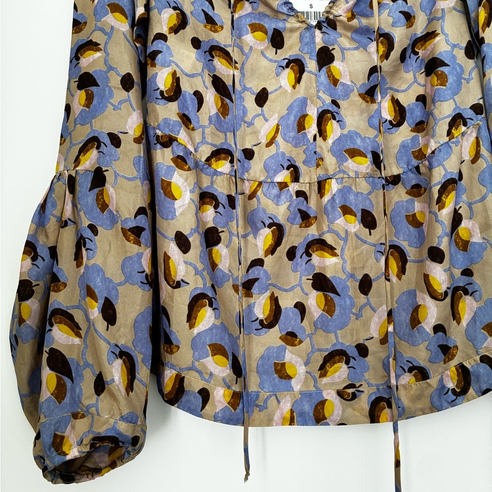 Marni Rachel Short Flutter Sleeve in Wildflower Bouquet - Picture 5 of 8